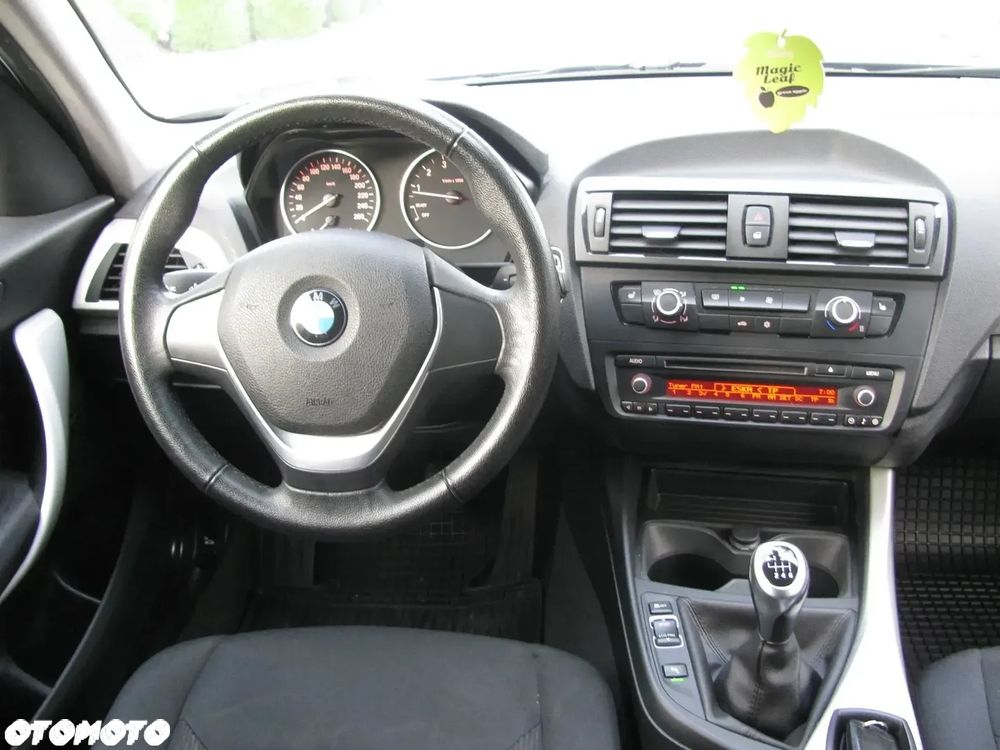 BMW Seria 1 116i - 20