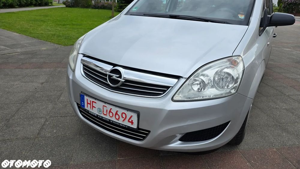 Opel Zafira - 31
