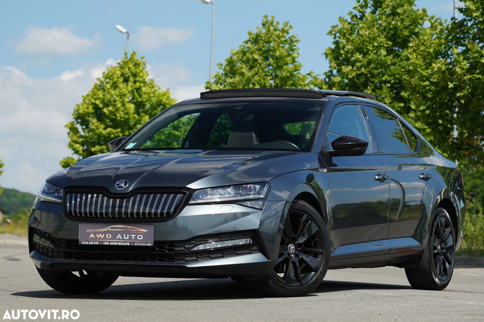 Skoda Superb 1.4 TSI iV DSG Sportline - 2