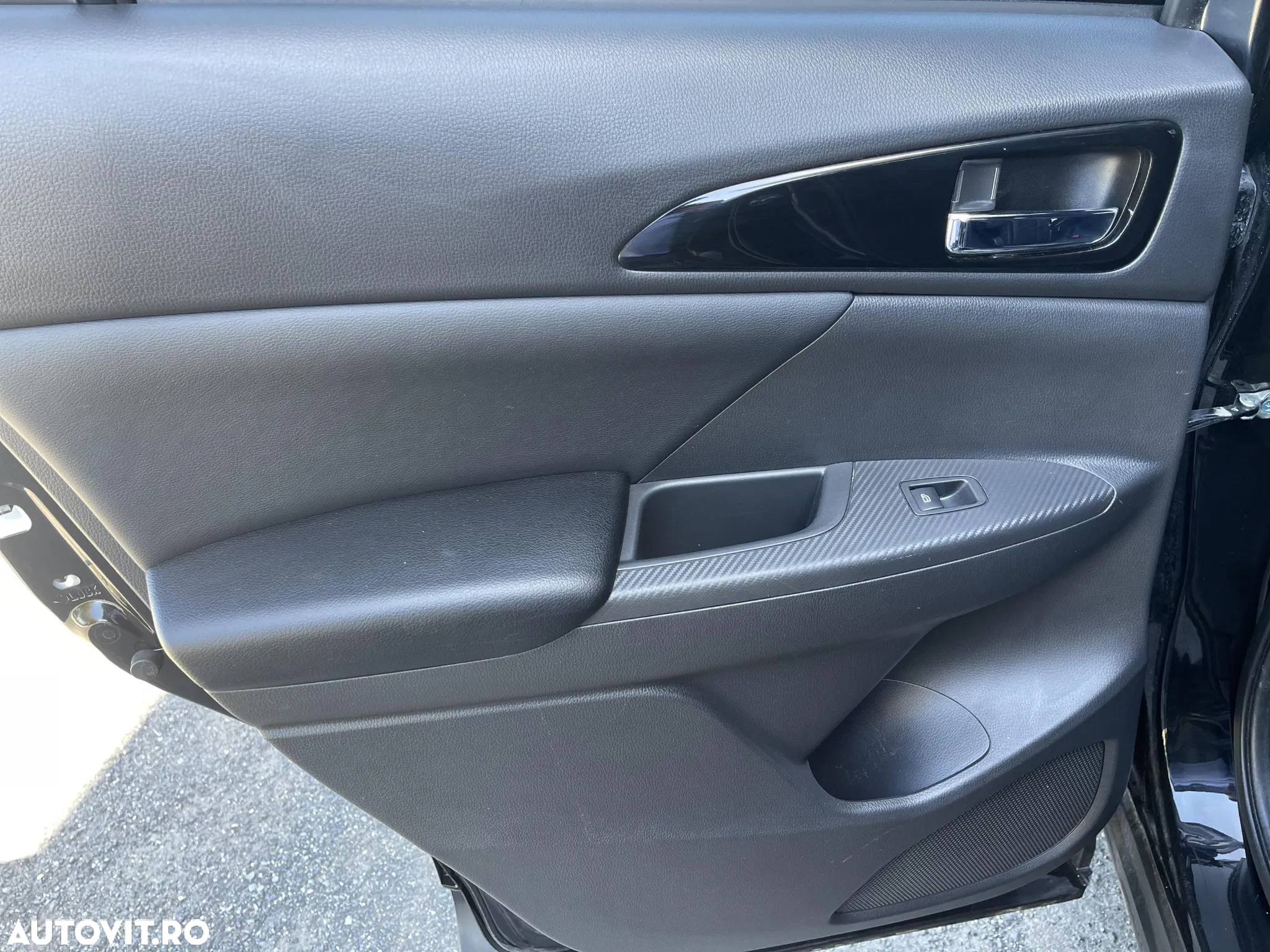 Mitsubishi Eclipse-Cross - 22