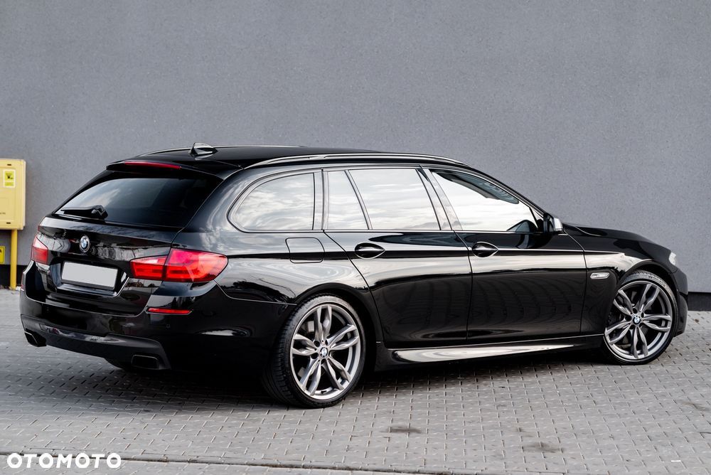 BMW Seria 5 M550d xDrive - 12