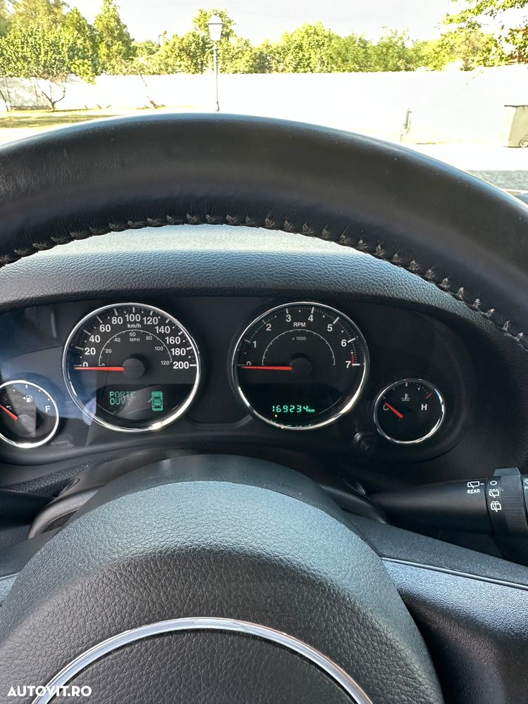 Jeep Wrangler - 27