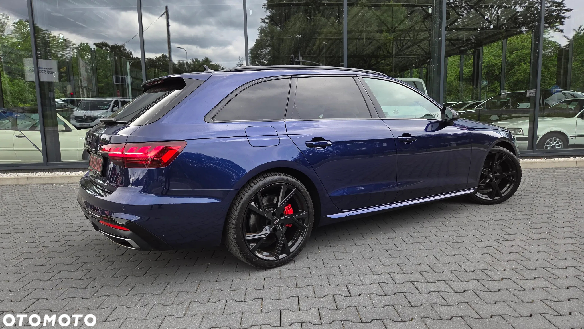 Audi A4 Avant 45 TFSI quattro S tronic S line - 37
