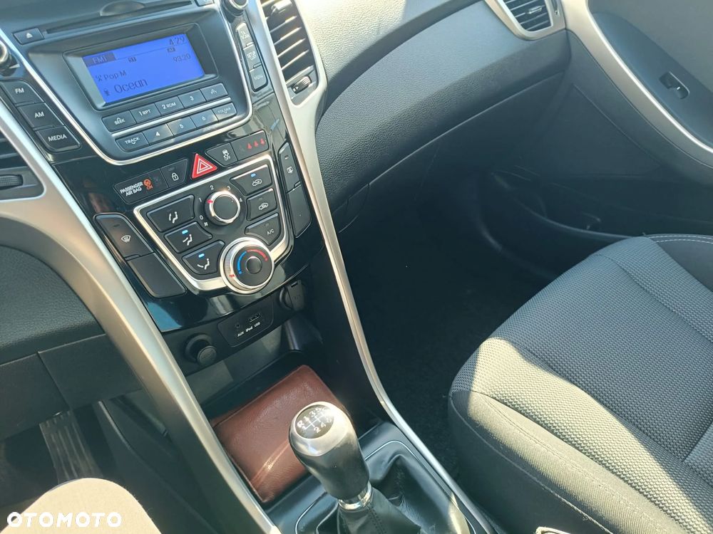 Hyundai i30 1.4 Trend - 6