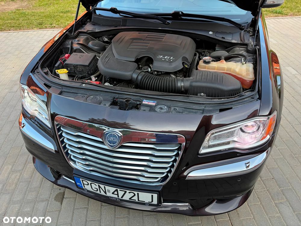 Lancia Thema 3.6 V6 VVT 24V Automatik Executive - 20