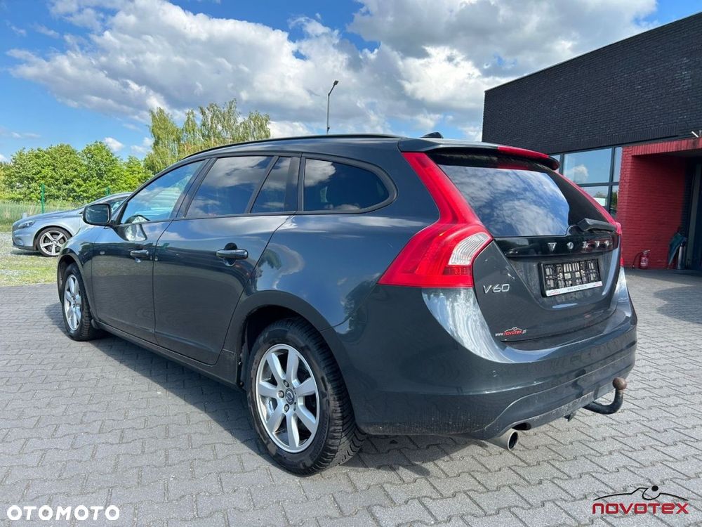 Volvo V60 D3 Kinetic - 4