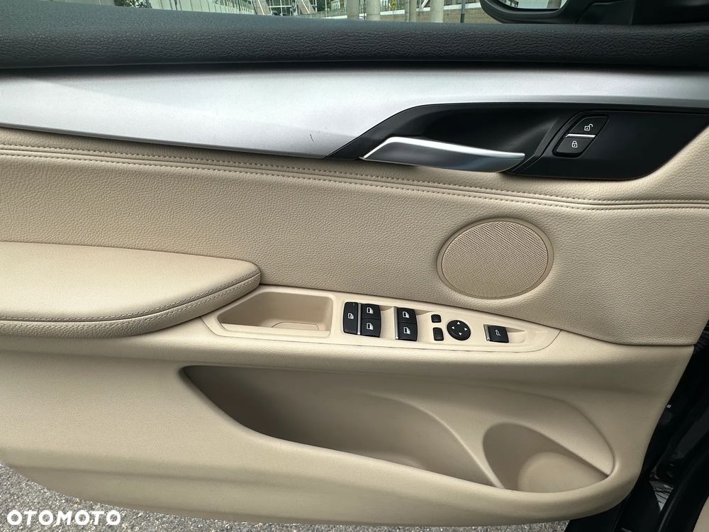 BMW X5 xDrive25d - 22