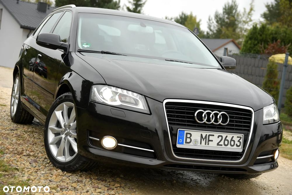 Audi A3 1.6 TDI ultra Attraction - 2