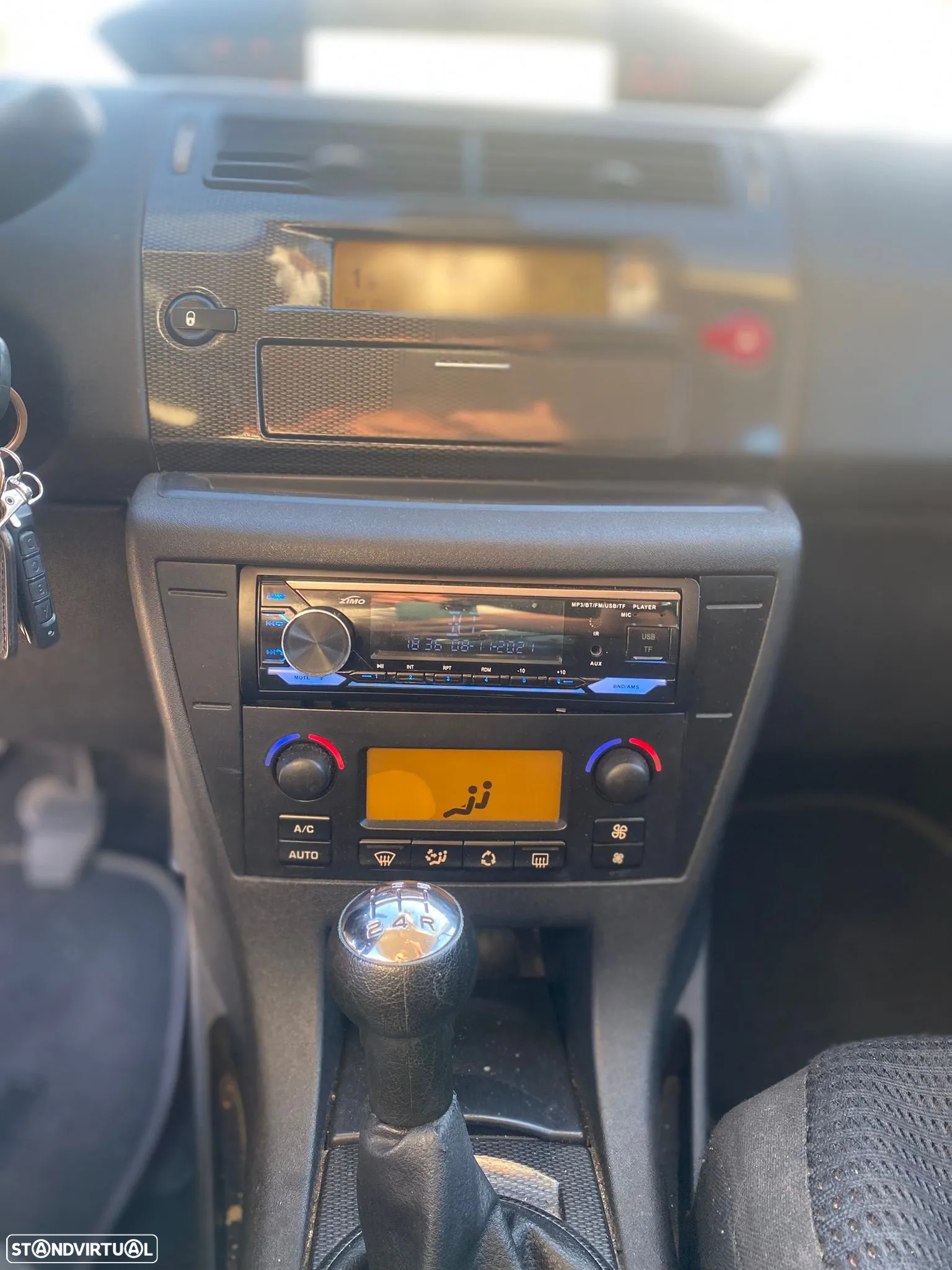 Citroën C4 1.4 16V SX - 17
