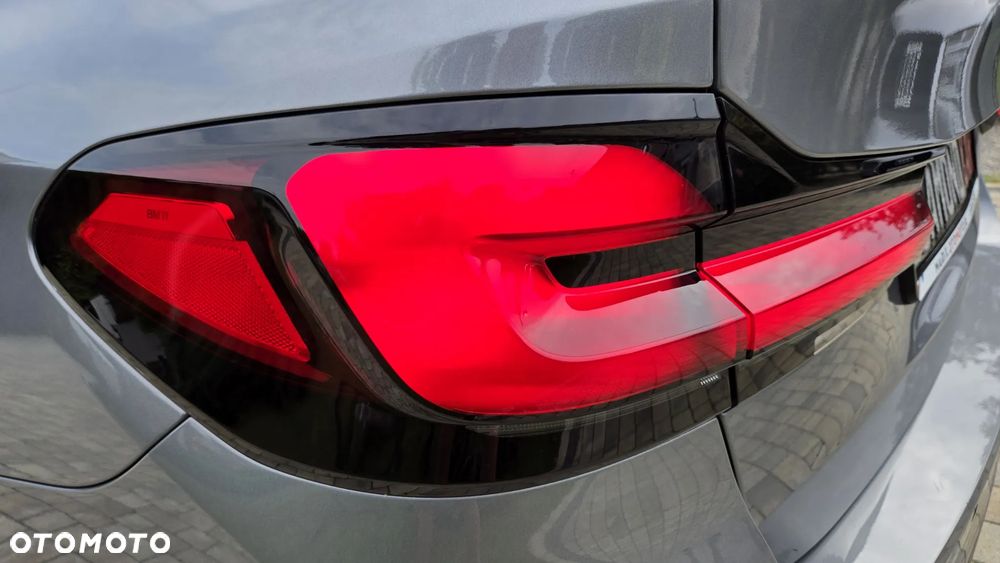 BMW Seria 5 520i Luxury Line - 16