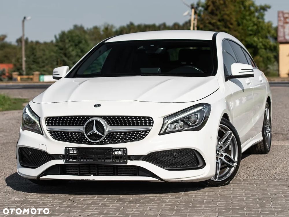 Mercedes-Benz CLA 220 4Matic 7G-DCT AMG Line - 5