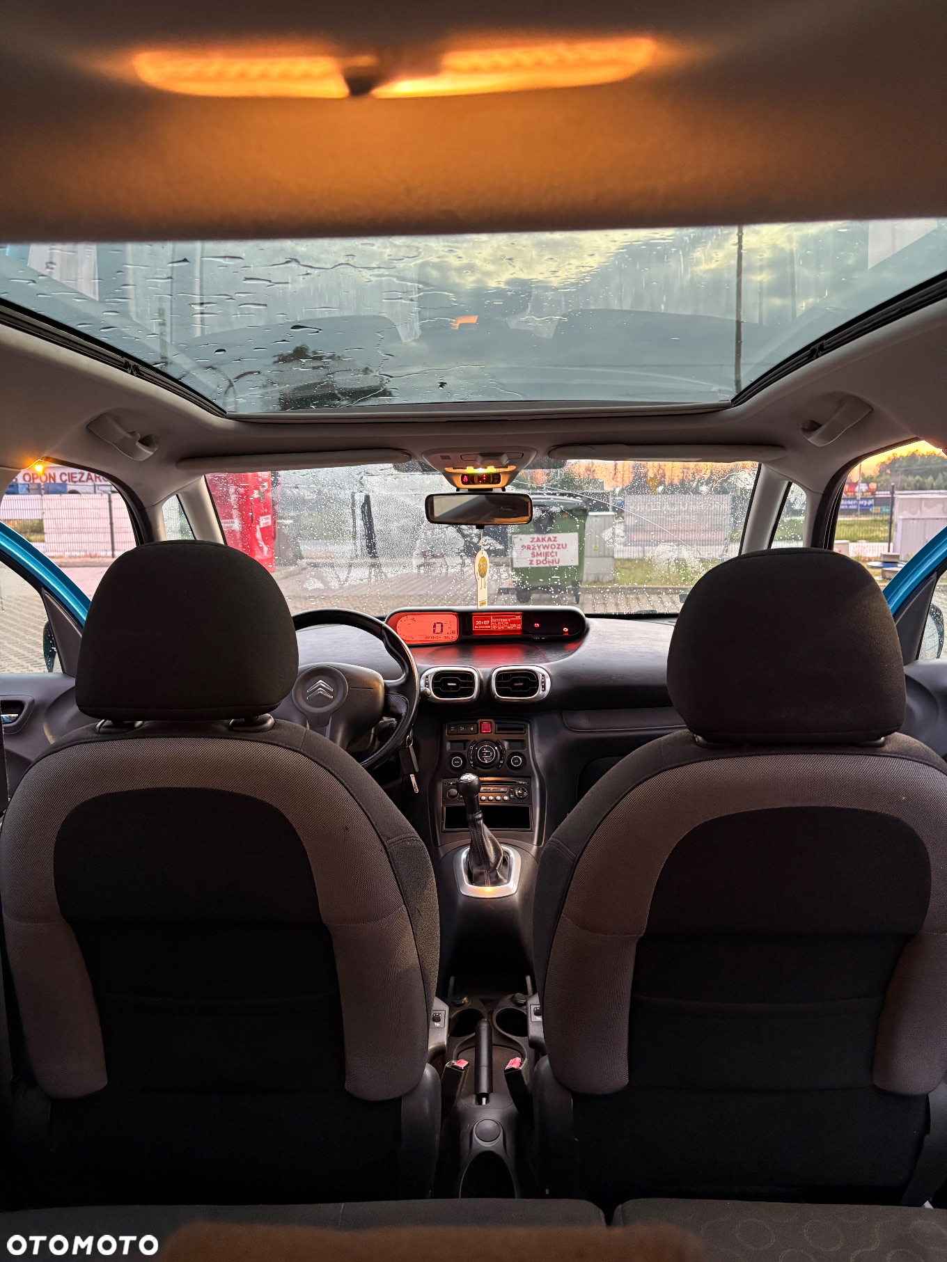 Citroën C3 Picasso 1.4i Exclusive - 10