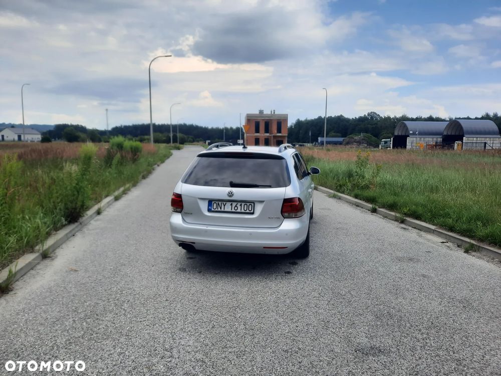 Volkswagen Golf 2.0 TDI Comfortline - 8