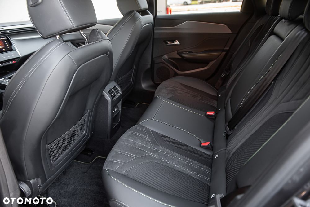 Peugeot 308 BlueHDi FAP 130 EAT8 Stop & Start GT Pack - 29