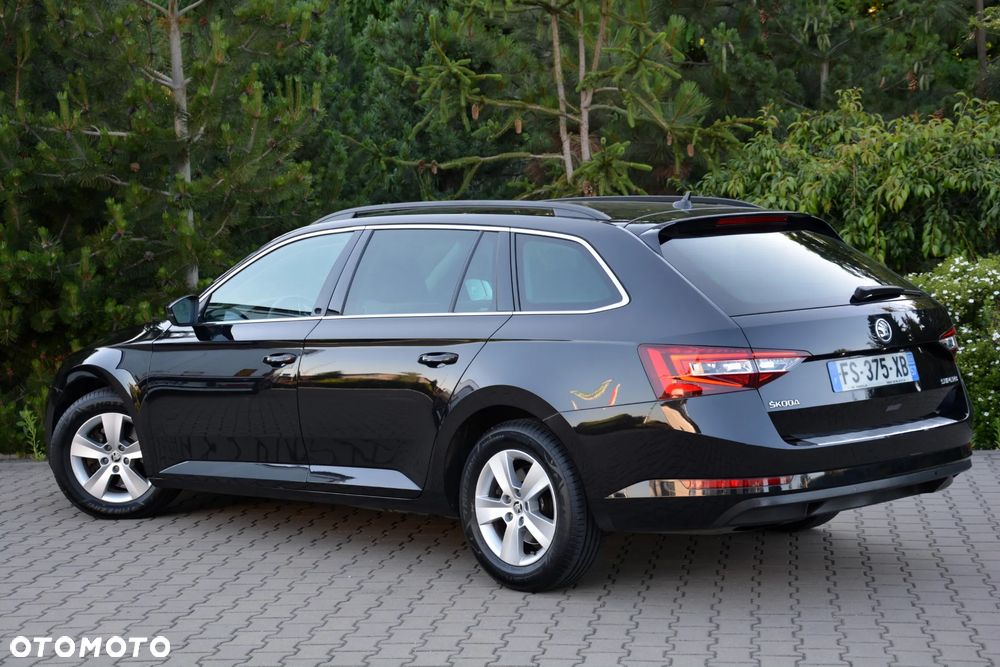Skoda Superb 2.0 TDI DSG Ambition - 5