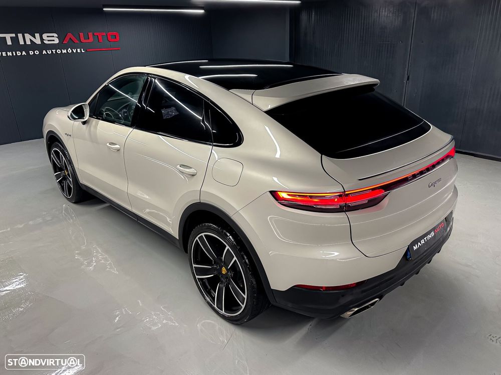 Porsche Cayenne Coupé E-Hybrid Platinum Edition - 10