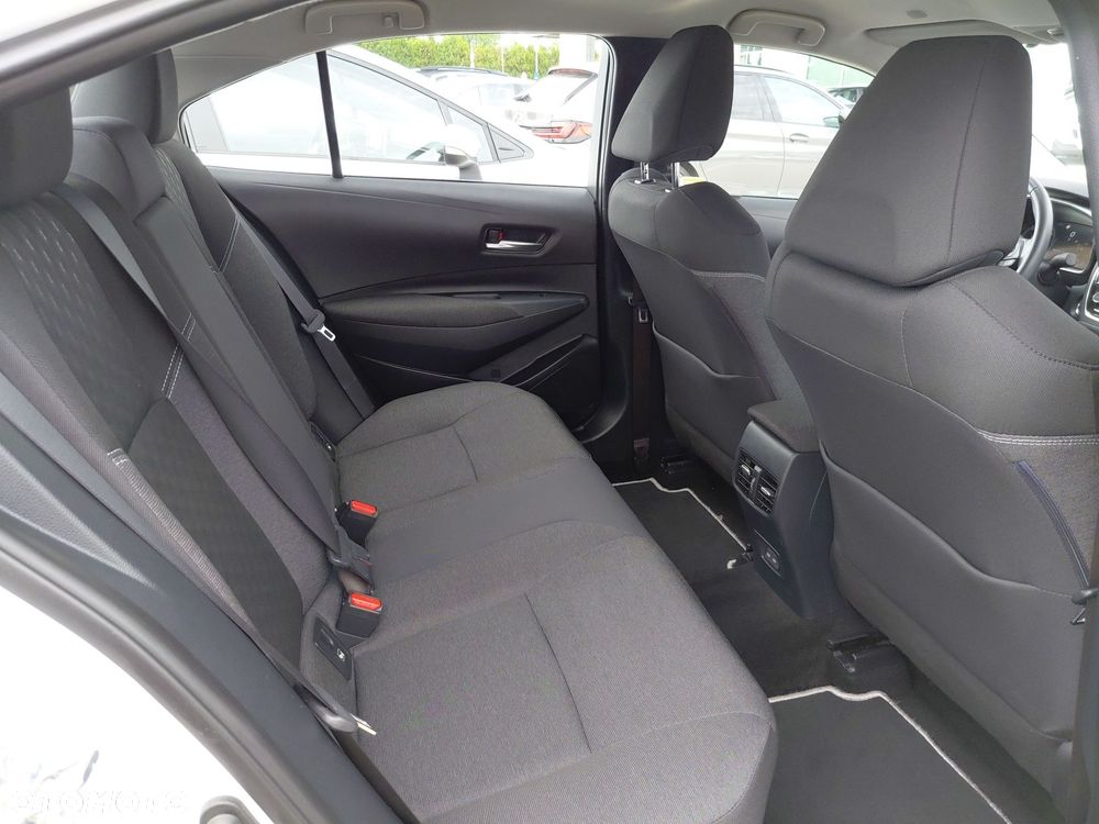 Toyota Corolla 1.8 Hybrid Comfort - 10