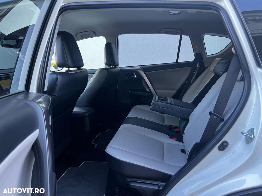 Toyota RAV4 2.5 4x2 Executive - 10