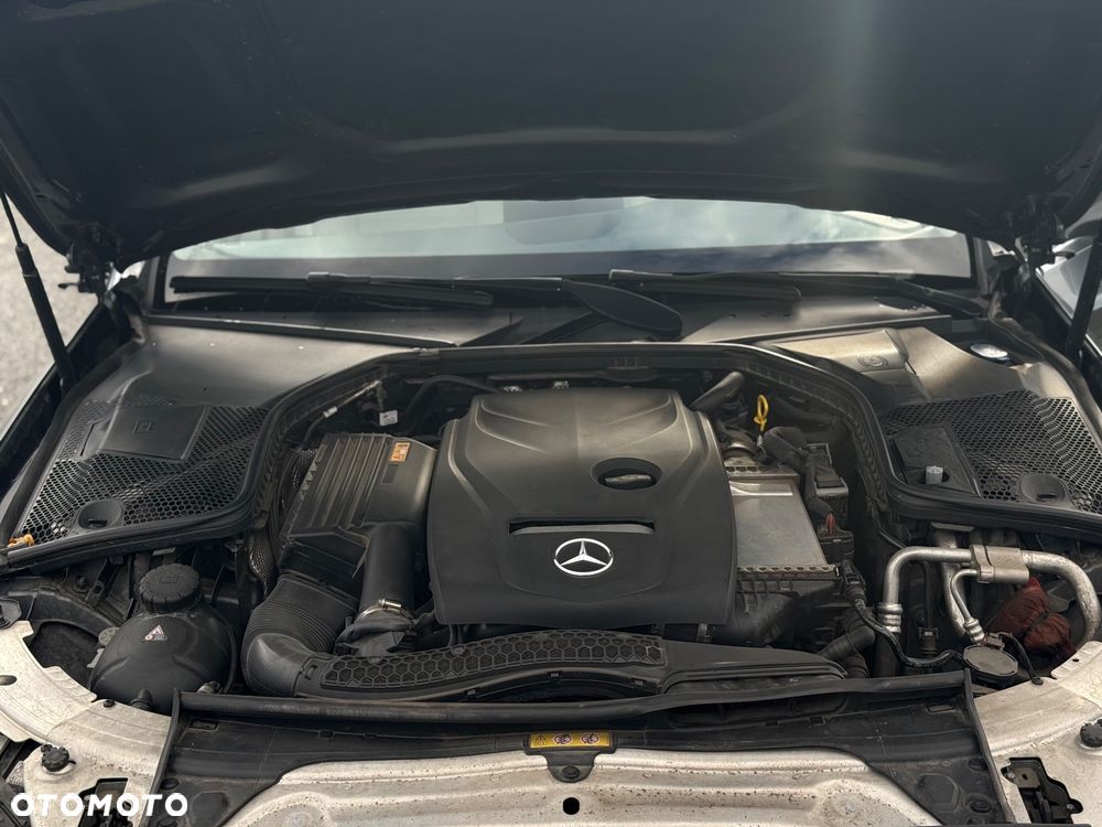 Mercedes-Benz Klasa C 200 4-Matic 9G-TRONIC - 12