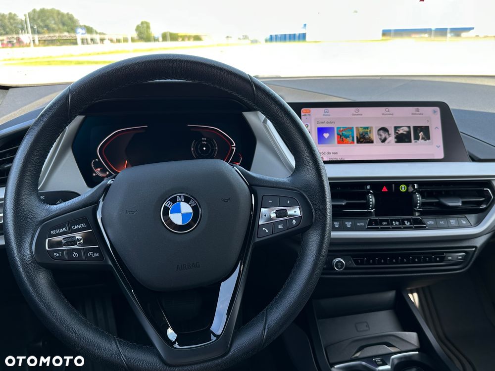 BMW Seria 1 118i - 13