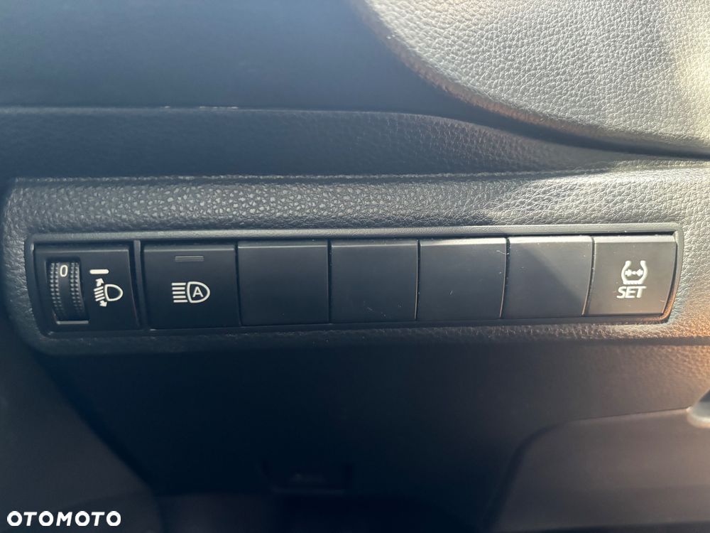 Toyota Corolla 1.5 Comfort - 23