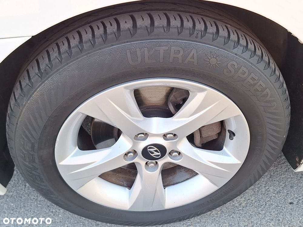 Hyundai i40 1.7 CRDi Comfort + - 31