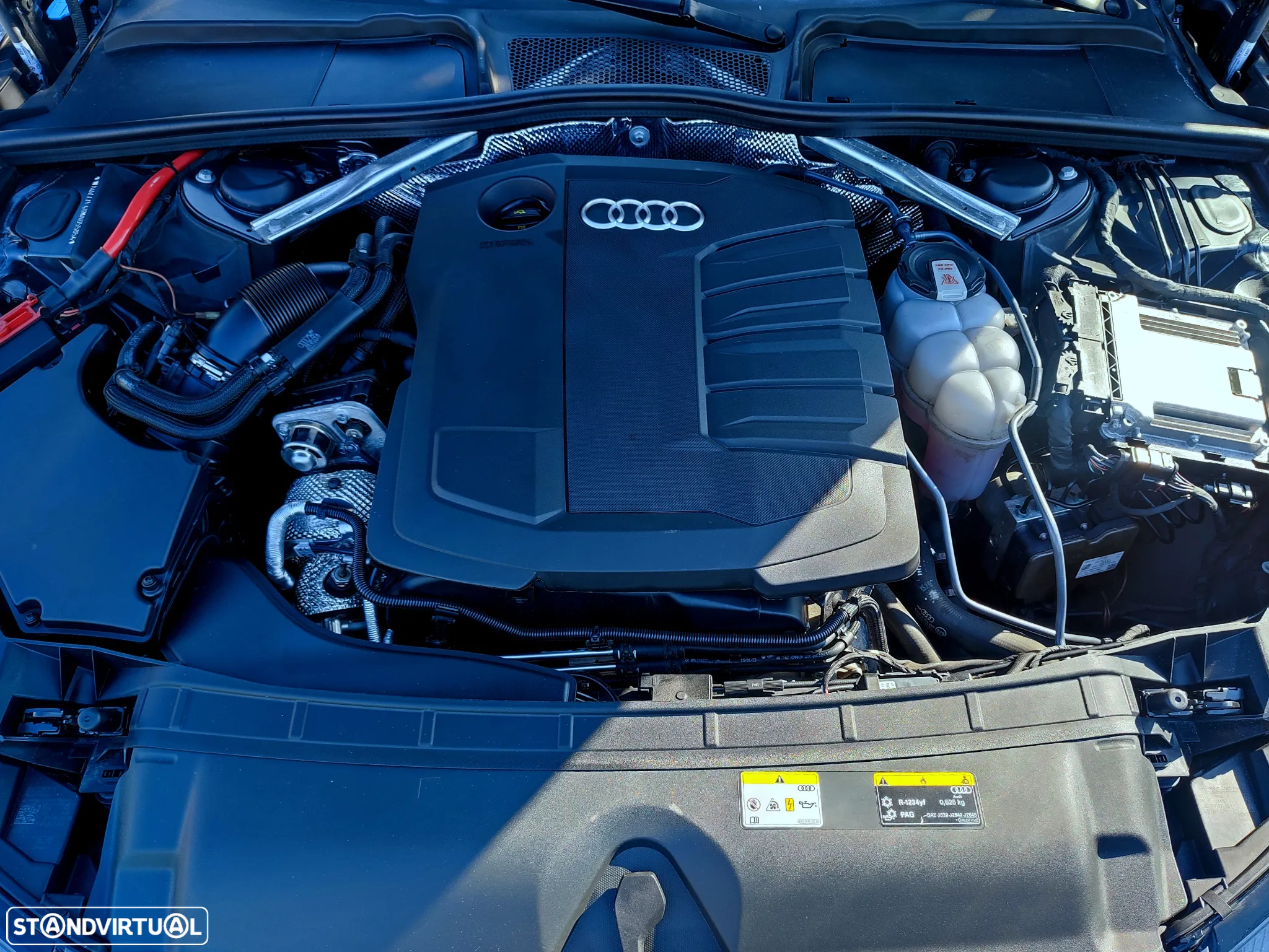 Audi A4 Avant 30 TDI S tronic - 32