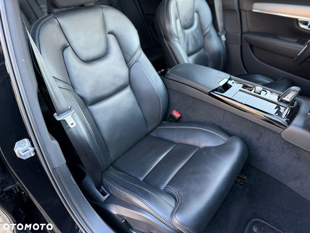 Volvo V90 T8 AWD Plug-In Hybrid R-Design - 8