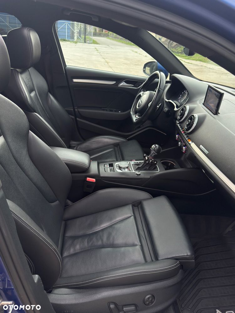Audi S3 S tronic - 18