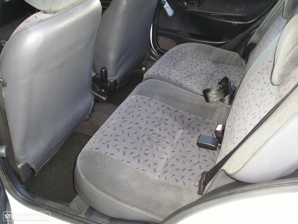 Citroën Saxo 1.1i SX - 12