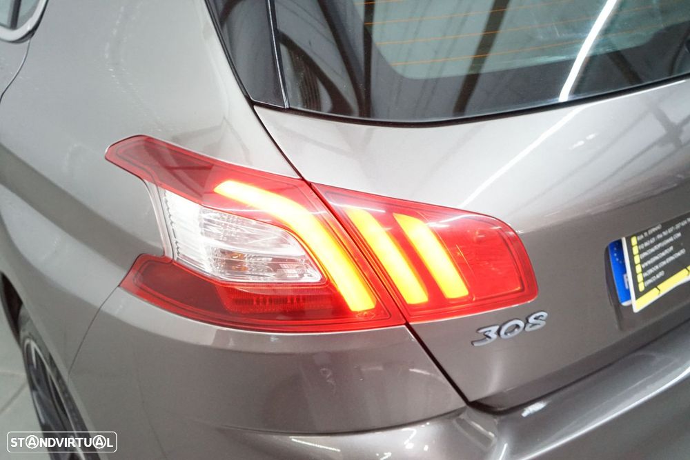 Peugeot 308 1.6 e-HDi Allure - 13