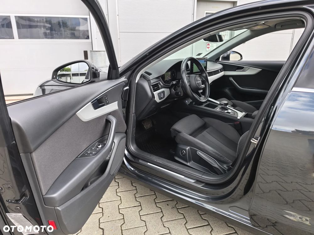 Audi A4 Limousine 35 TFSI mHEV S tronic - 30