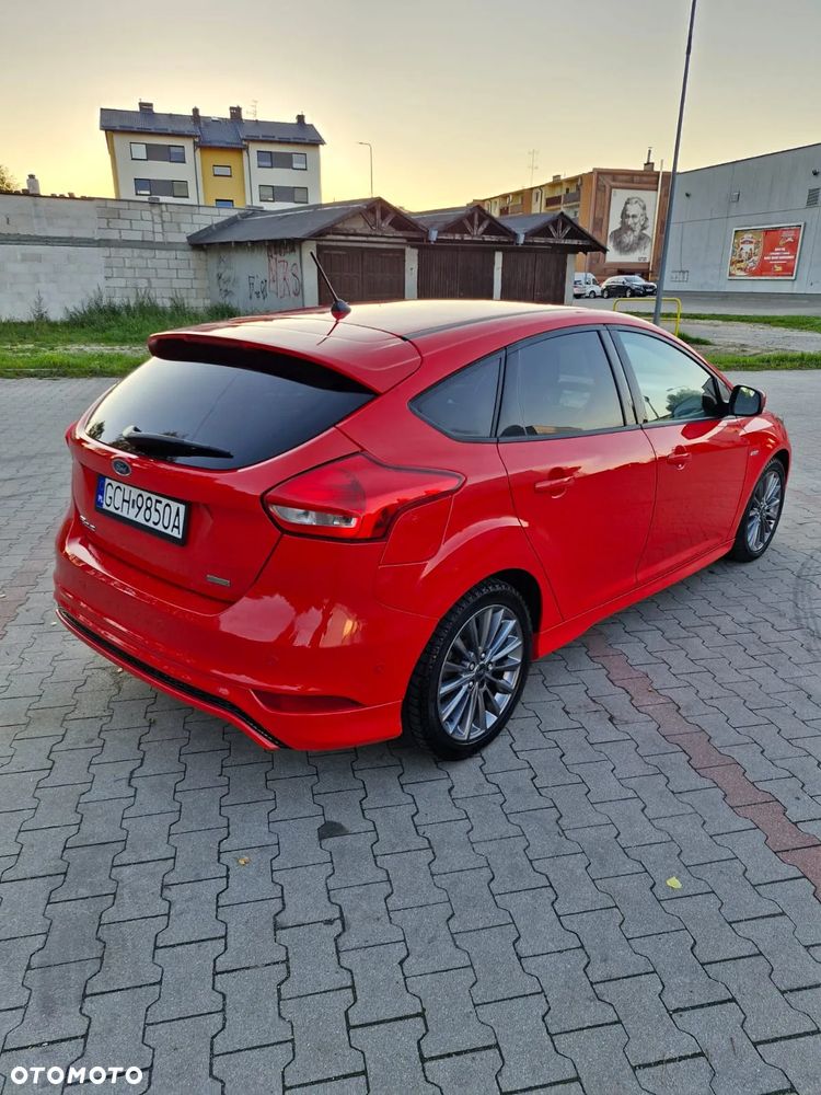 Ford Focus 1.0 EcoBoost ST-Line - 6