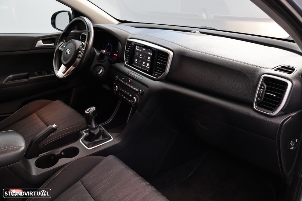 Kia Sportage 1.6 CRDI ISG MHEV Urban - 22