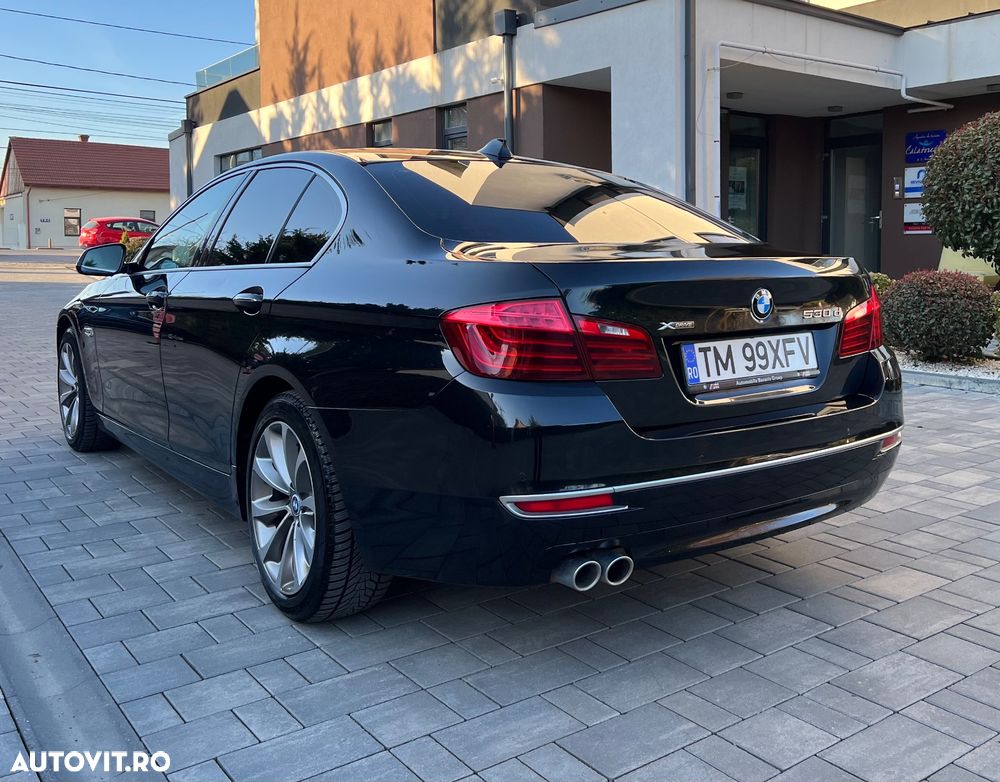 BMW Seria 5 530d xDrive AT - 9