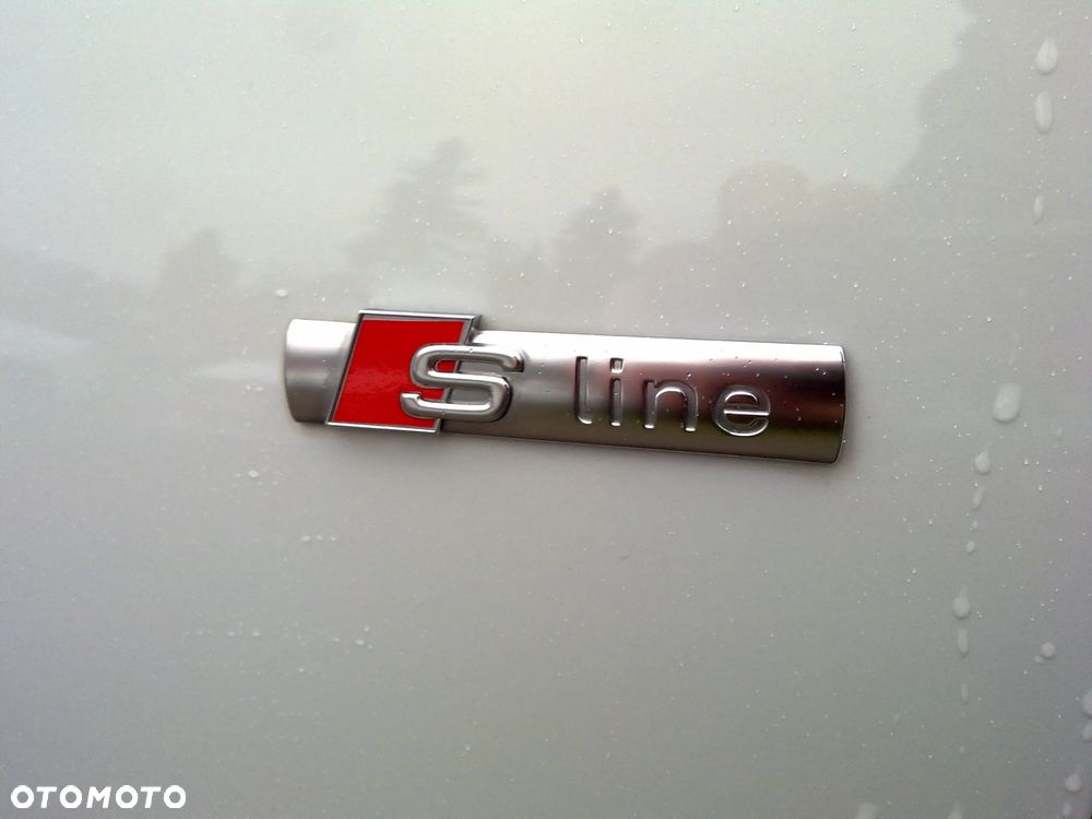 Audi A4 Avant 35 TDI S tronic S line - 13