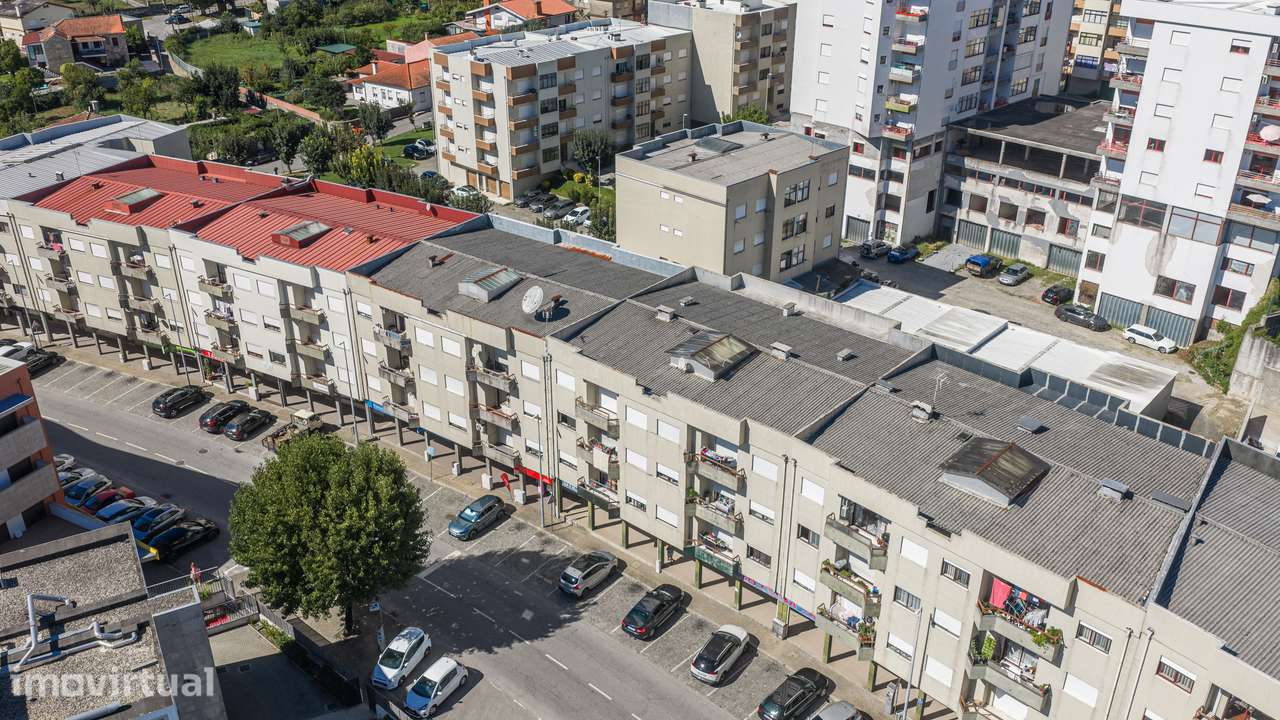 Apartamento T2 - Centro de Vila Verde - Grande imagem: 2/30