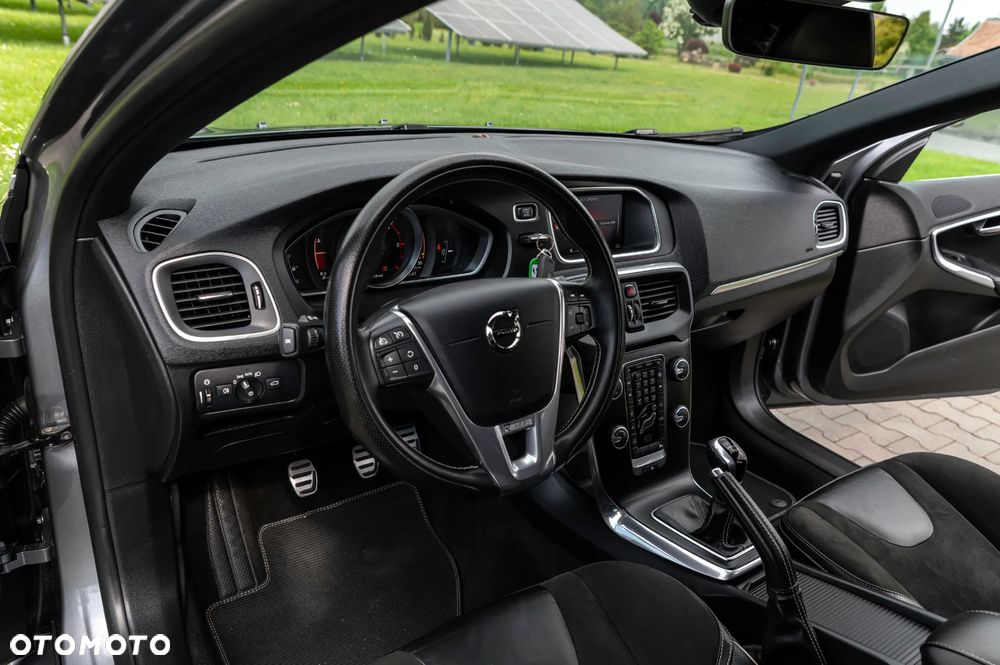 Volvo V40 D2 RDesign - 31