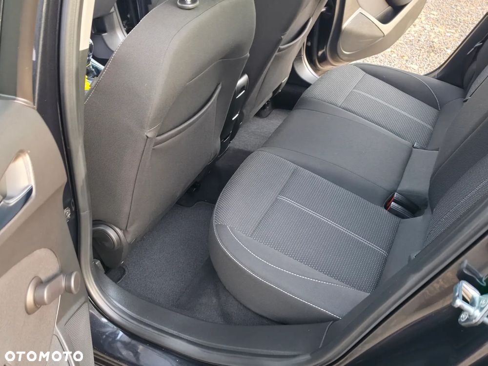 Opel Astra 1.6 Design Edition - 24