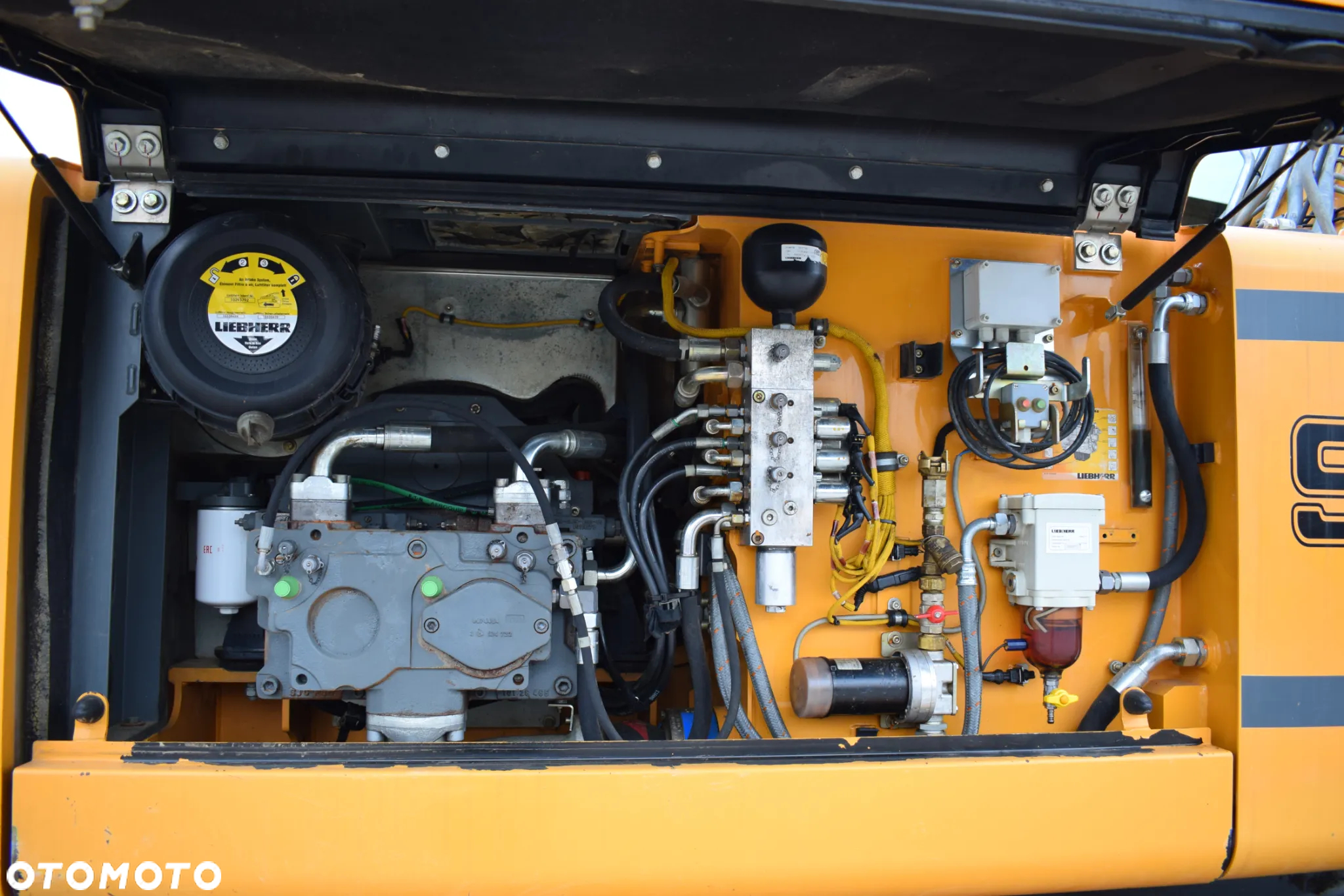 Liebherr R924 Rok 2014 - 12