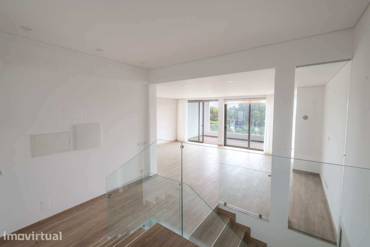 Moradia Contemporânea T3+1 em Mexilhoeira Grande, Portimão - Grande imagem: 5/49