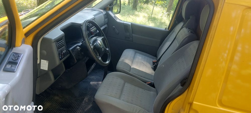 Volkswagen TransporterT4 - 12