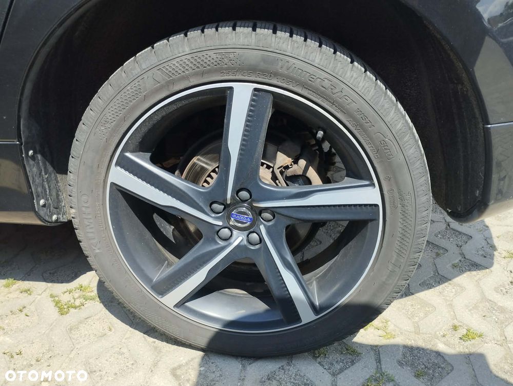 Volvo XC 60 D5 AWD R-Design Momentum - 12