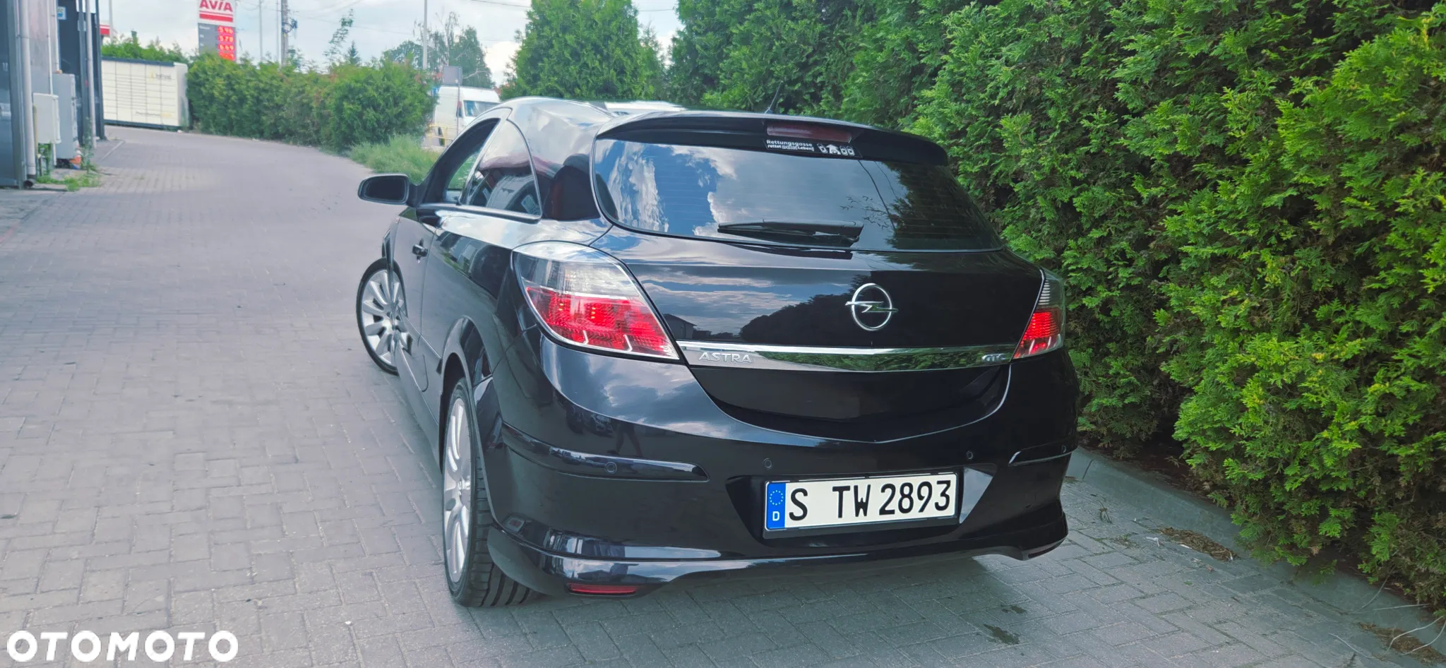 Opel Astra GTC 1.8 Cosmo - 12