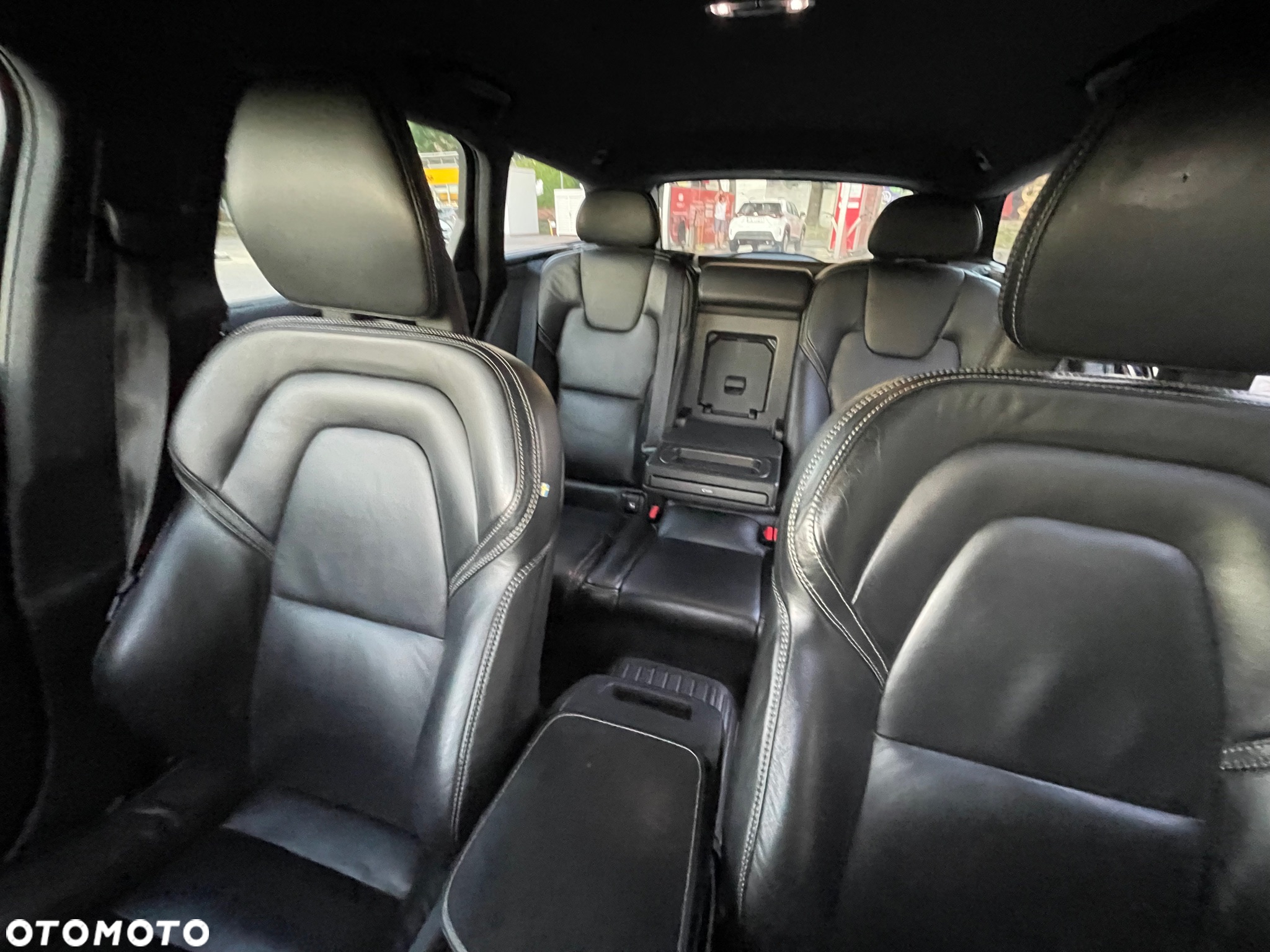 Volvo V90 D5 AWD Momentum Pro - 18