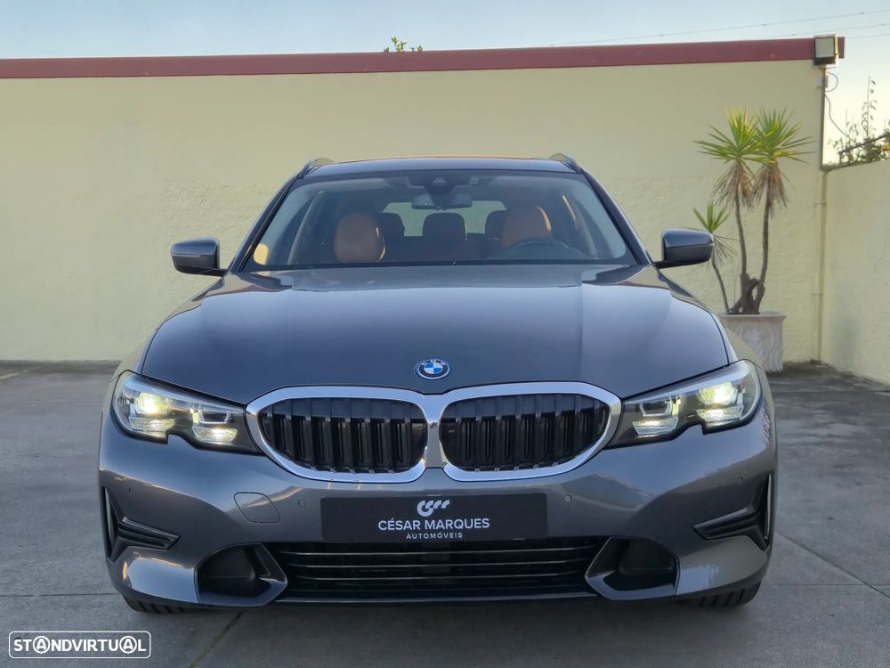 BMW 320 e Touring Line Luxury Auto - 10