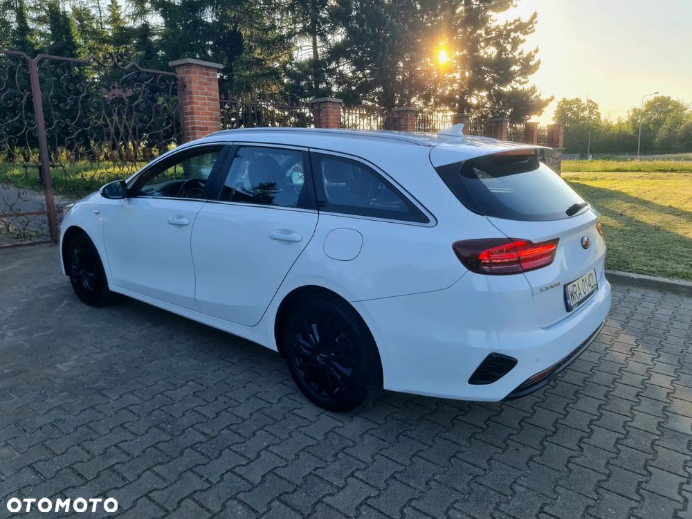 Kia Ceed 1.6 CRDi Platinum Edition - 11