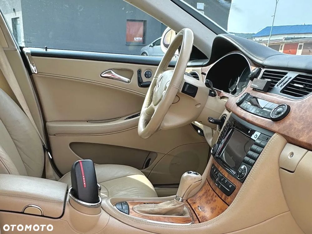 Mercedes-Benz CLS 500 7G-TRONIC - 10