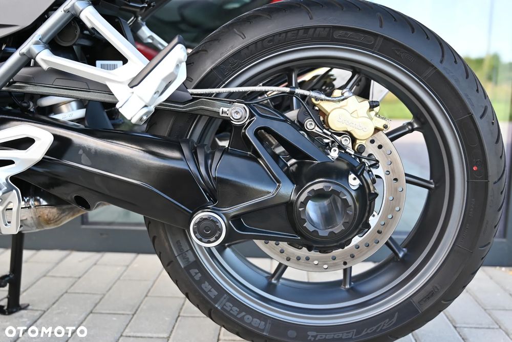 BMW R - 26