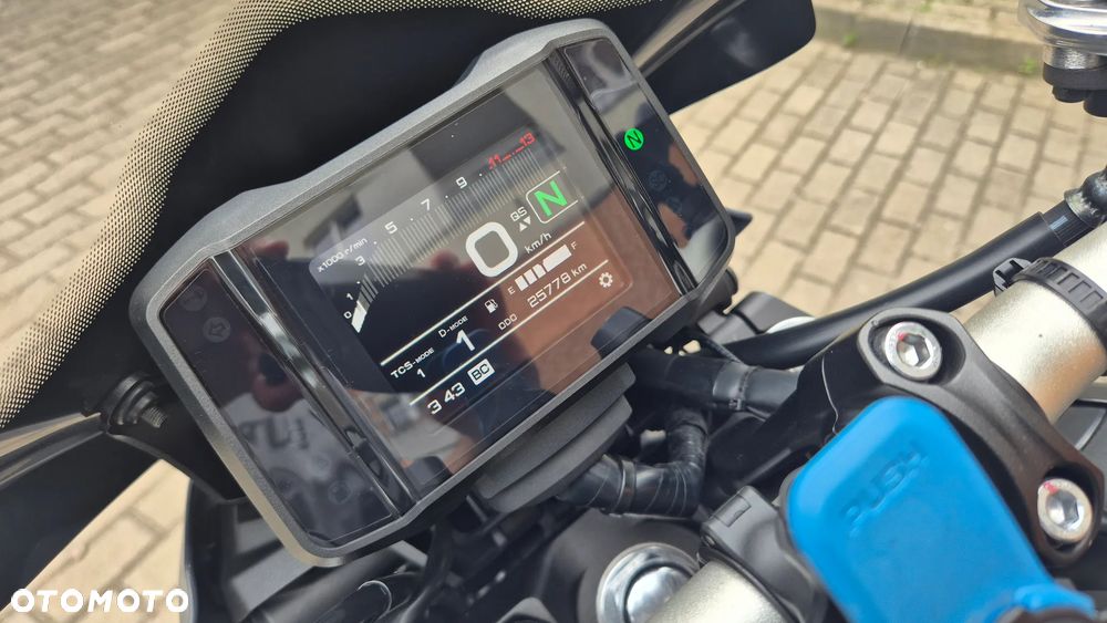 Yamaha MT - 9